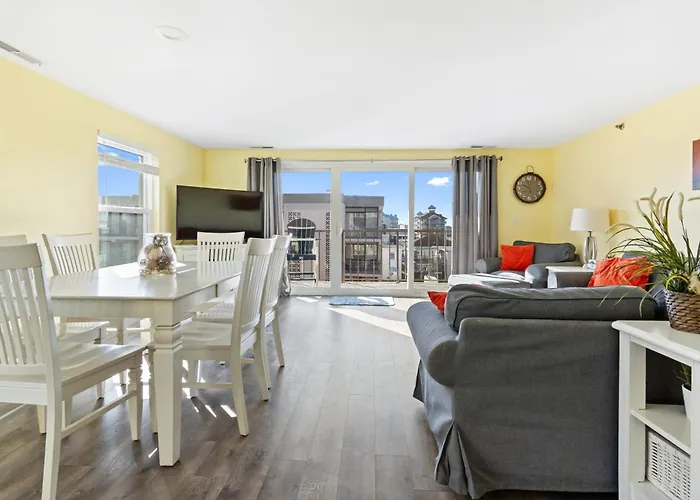 Ferienhaus Oceanview On 44th St 3br2ba Balcony Views Of Sunrise & Sunset Pool Ocean Stadt