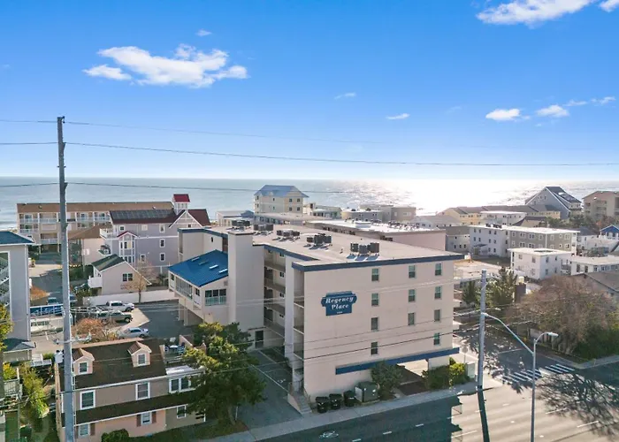 Oceanview On 44th St 3br2ba Balcony Views Of Sunrise & Sunset Pool
