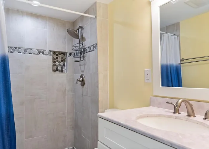Oceanview On 44th St 3br2ba Balcony Views Of Sunrise & Sunset Pool Ferienhaus