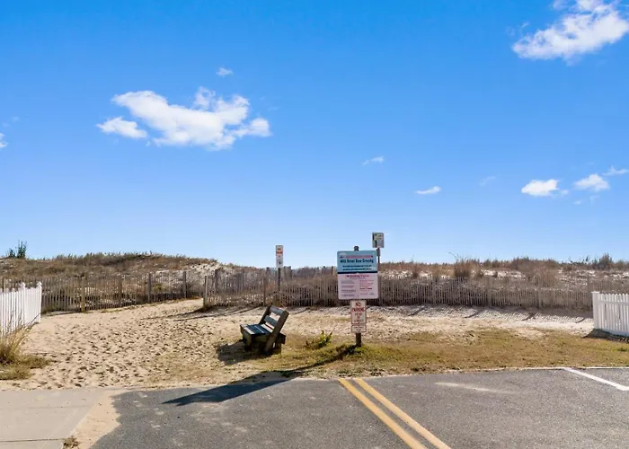 Oceanview On 44th St 3br2ba Balcony Views Of Sunrise & Sunset Pool *