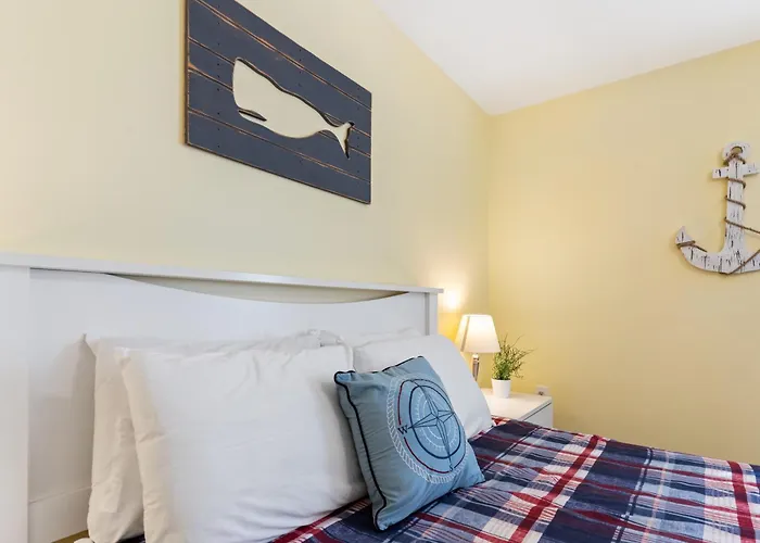 Oceanview On 44th St 3br2ba Balcony Views Of Sunrise & Sunset Pool Ocean Stadt